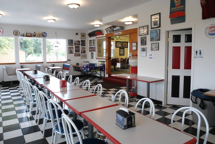 Cherry Hill Golf Course, Fun Center and Doc's Pizza